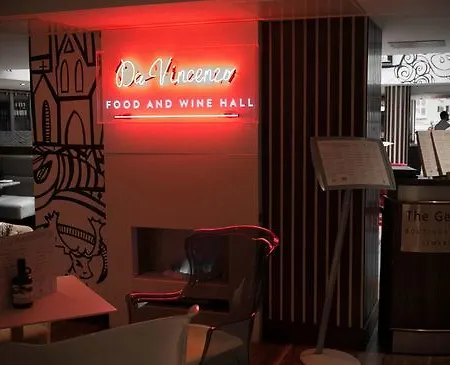 The George Boutique 4*