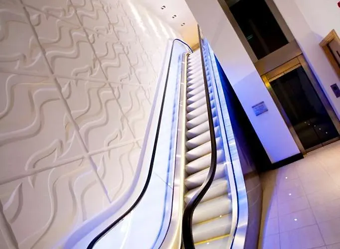 The George 4* Limerick Junction